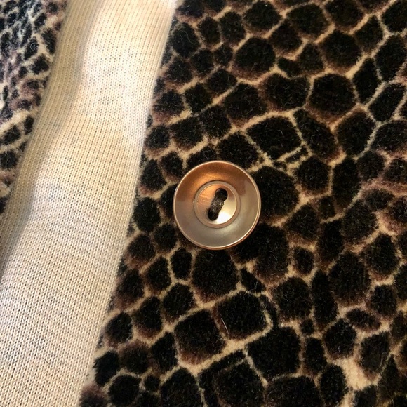 Snake Skin Soft Button Down Long Sleeve Blouse! - Picture 7 of 9